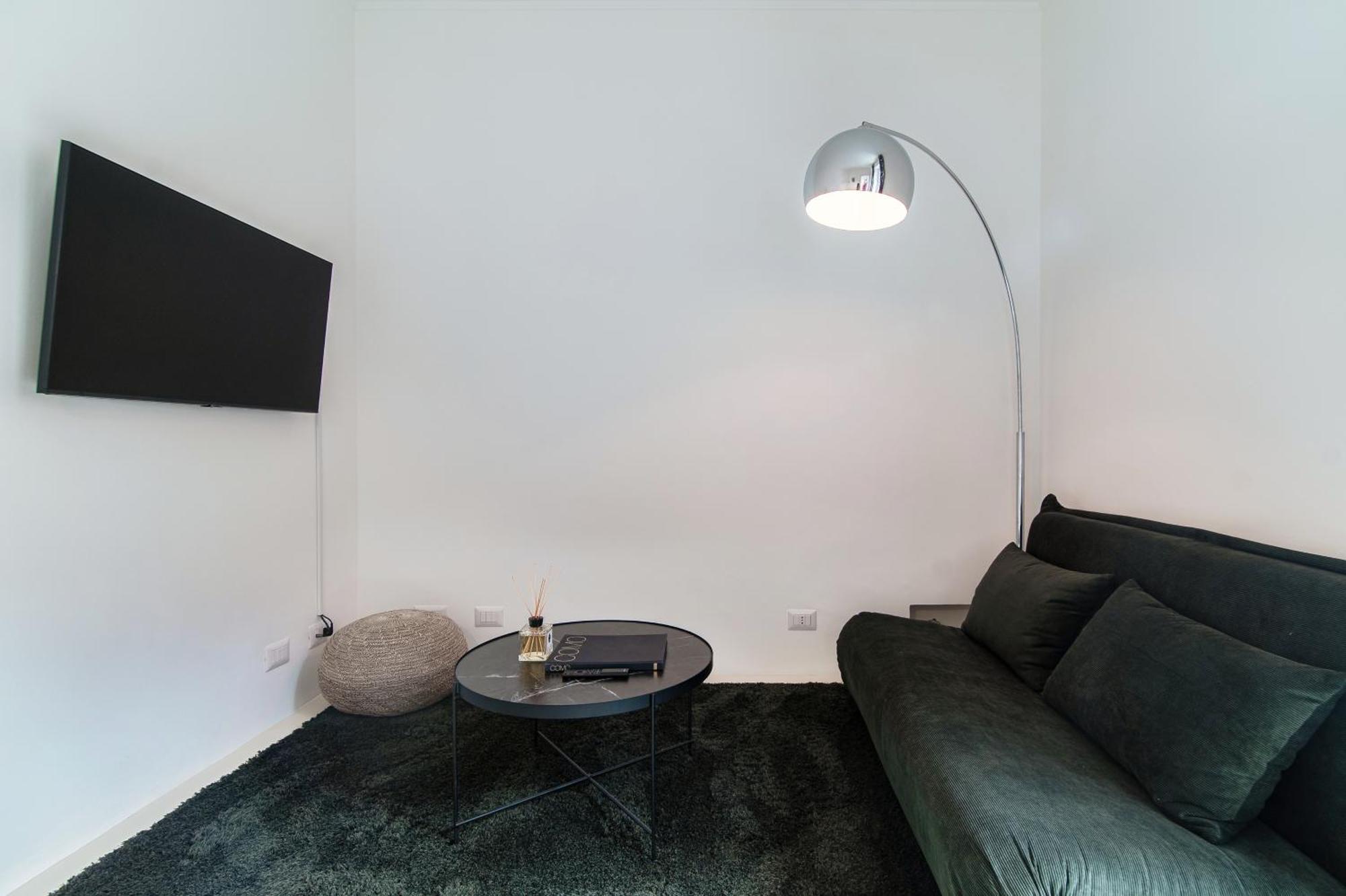 Giuliny Lovely Flat - The House Of Travelers Côme Esterno foto